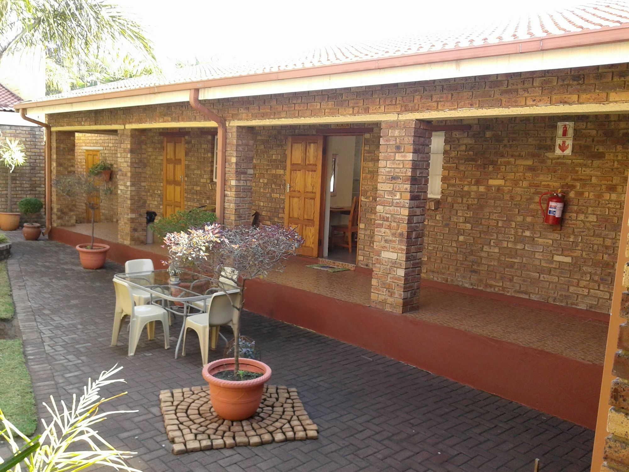 Kalahari Guest House Witbank Esterno foto